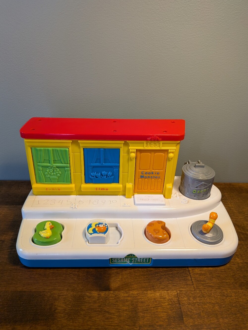 VTG Fisher Price Sesame Street Singing Pop-Up Poppin Pals Musical Toy 2004 - Picture 2 of 10